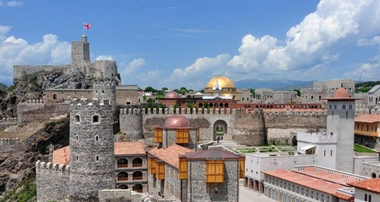 السياحة في اخالتسيخ