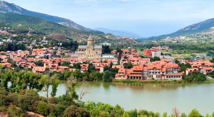 تكلفة السفر إلى جورجيا من السعودية