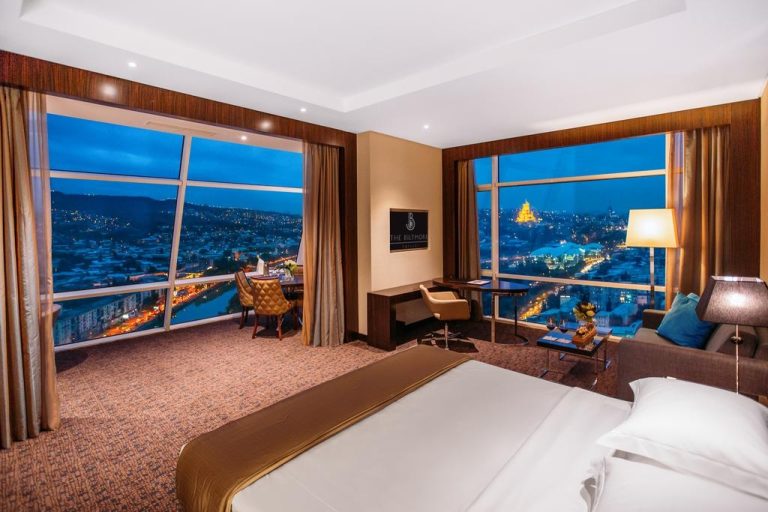 فندق-بيلتمور-تبليسي-خمسة-نجوم