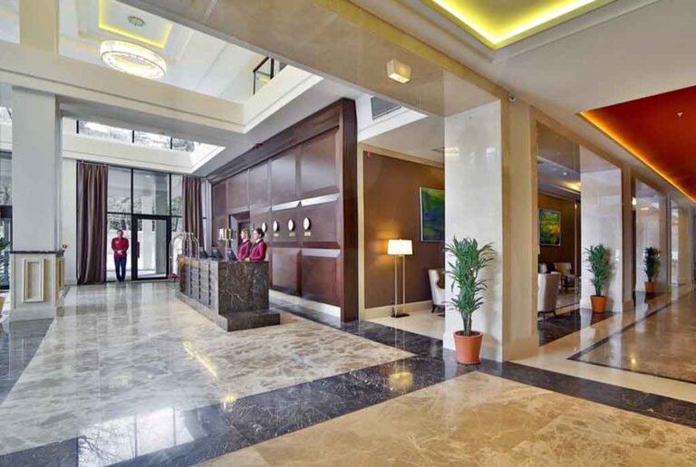 فندق بورجومي ليكاني Borjomi خمس نجوم - تارجت للسياحة 1