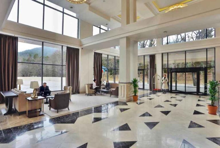 فندق بورجومي ليكاني Borjomi خمس نجوم - تارجت للسياحة 12