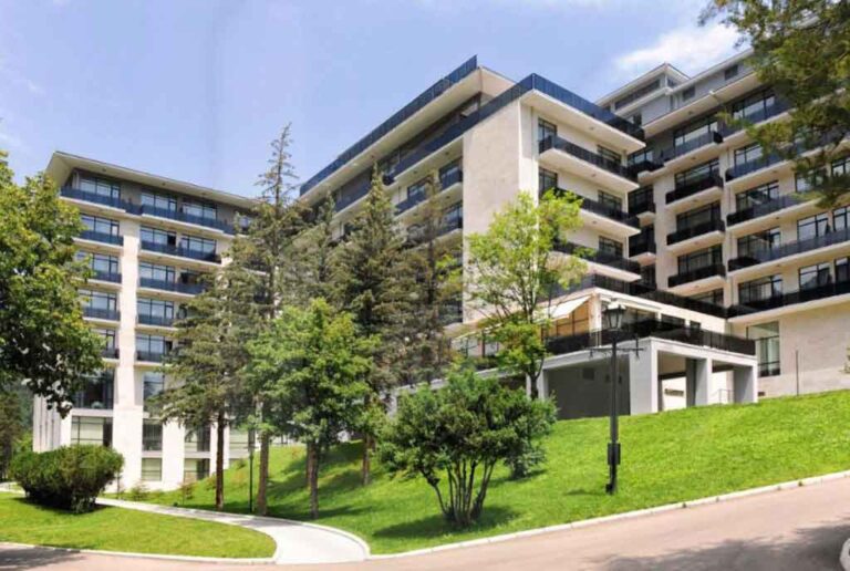 فندق بورجومي ليكاني Borjomi خمس نجوم - تارجت للسياحة 13