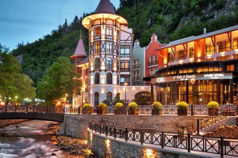 فندق كراون بلازا بورجومي Borjomi خمس نجوم - تارجت للسياحة 1