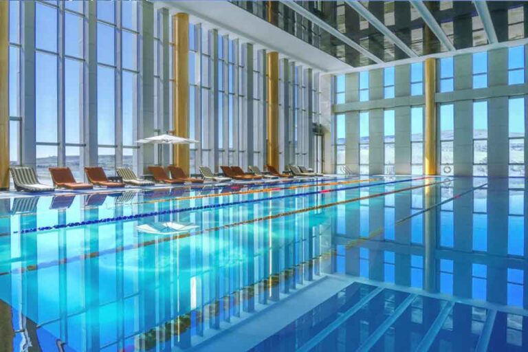 فندق-هوالينج-تبليسي-خمس-نجوم-(2)