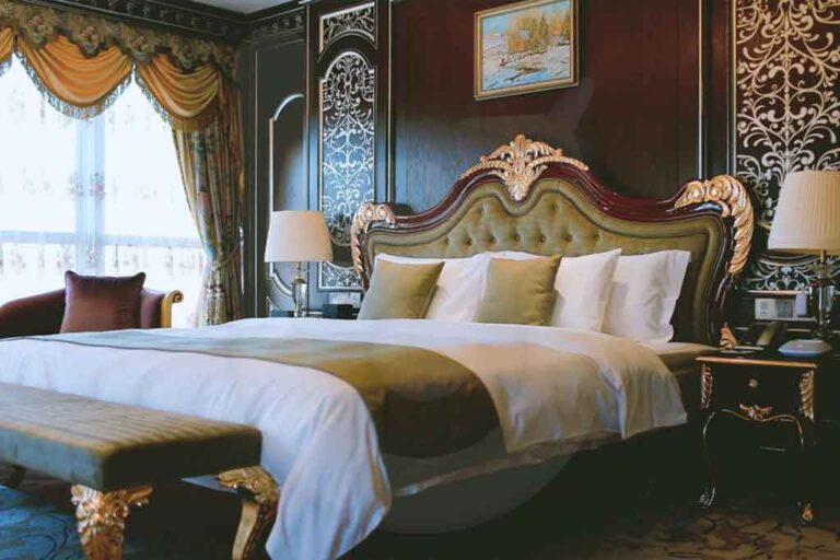 فندق-هوالينج-تبليسي-خمس-نجوم-(8)