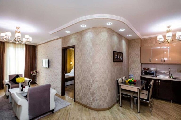 شقة-فندقية-في-شارع-العرب-تبليسي-جورجيا-4-نجوم-داتكس-تارجت-للسياحة-2