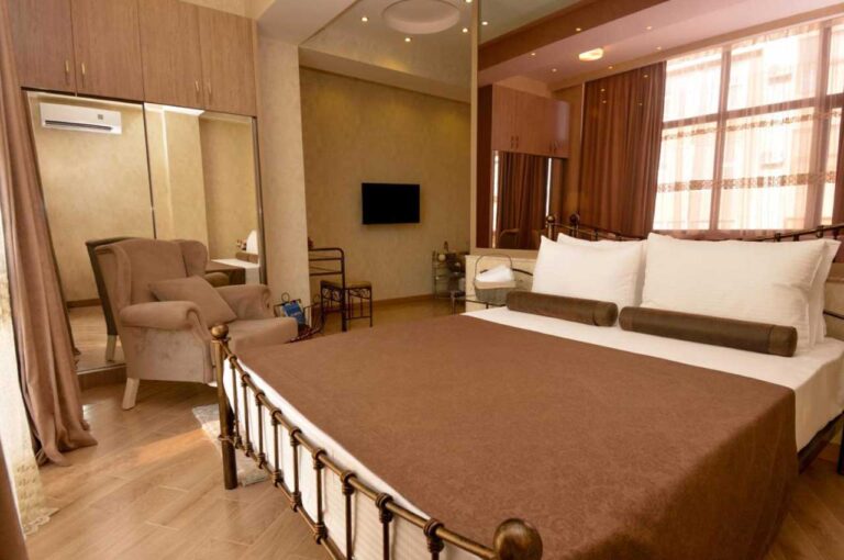 شقق داتكس شارع العرب تبليسي