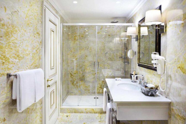 فندق-امباسادوري-تبليسي-خمس-نجوم-(10)