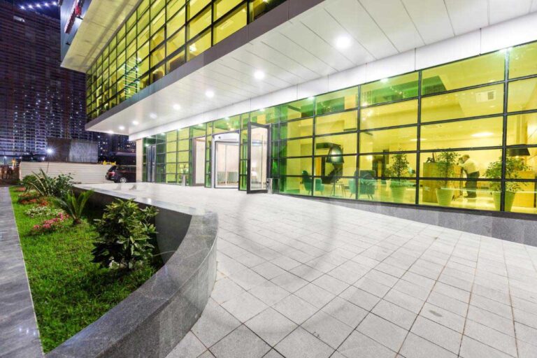 فندق-بست-وسترن-بريمير-باتومي-5-نجوم-(1)