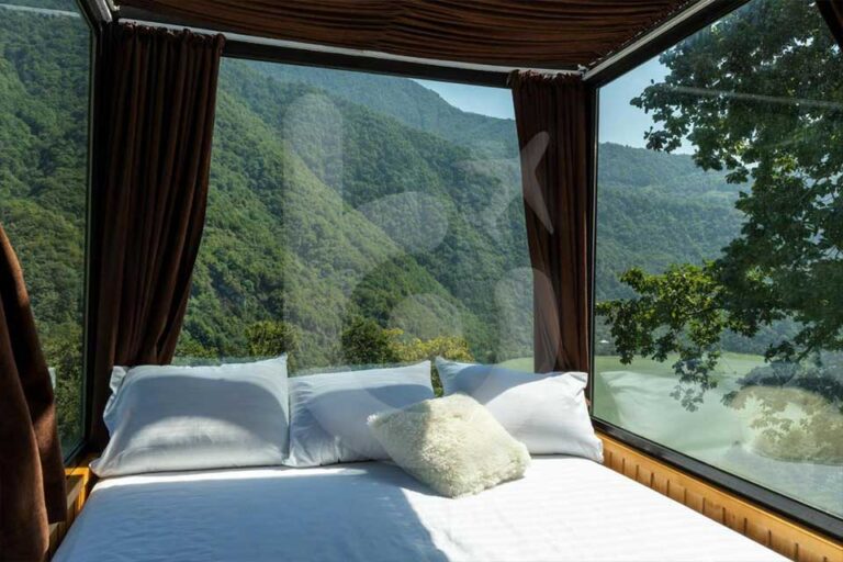 اكواخ-Woodpecker-باتومي-(2)