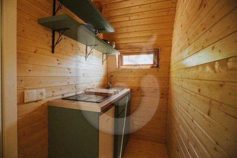 اكواخ-wood-hide-باتومي-(2)