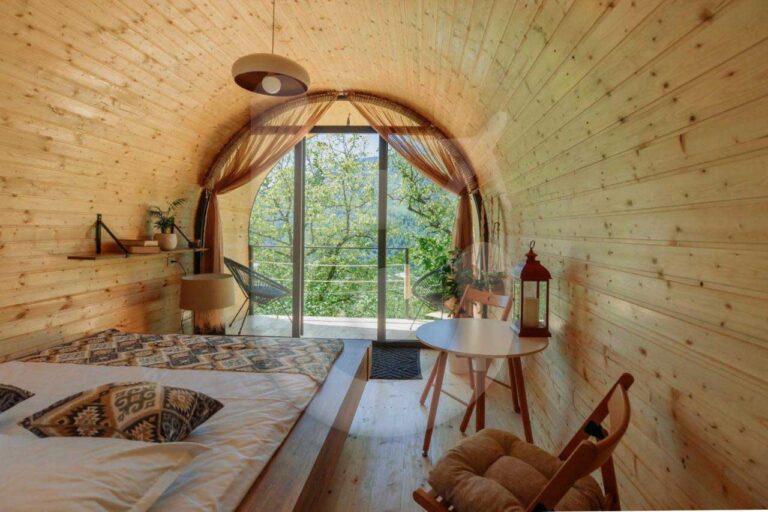 اكواخ-wood-hide-باتومي-(4)