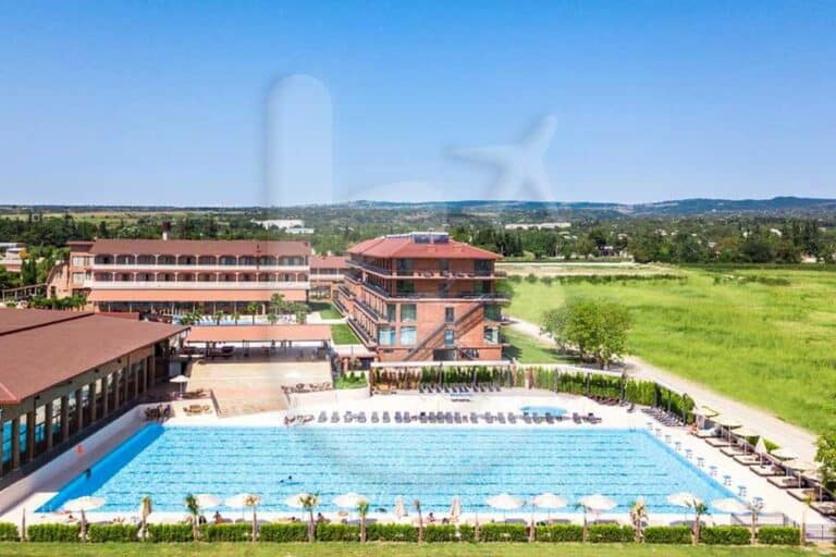 منتجع-امباسادور-كاجريتي-5-نجوم-كاخيتي-(1)