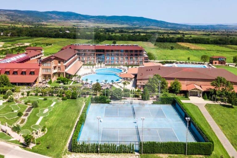 منتجع-امباسادور-كاجريتي-5-نجوم-كاخيتي-(3)