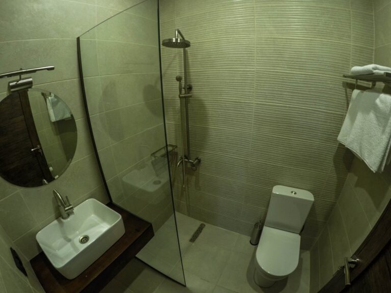 اكواخ-سيترون-باتومي-3