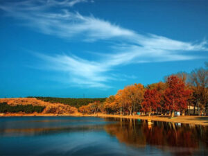 دریاچه لیسی تفلیس گرجستان تارگت تراول