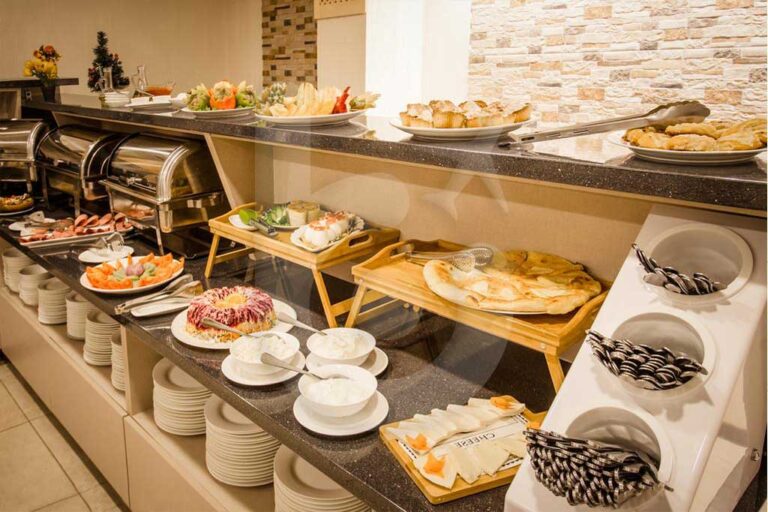 فندق-بي-ام-بلازا-4-نجوم-باكورياني-(4)