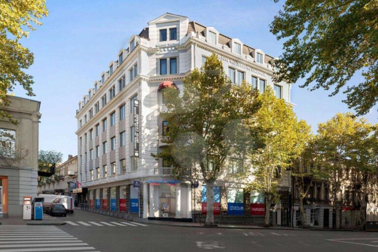 فندق-تبليسي-شامبرز-ويندهام-4-نجوم-(2)