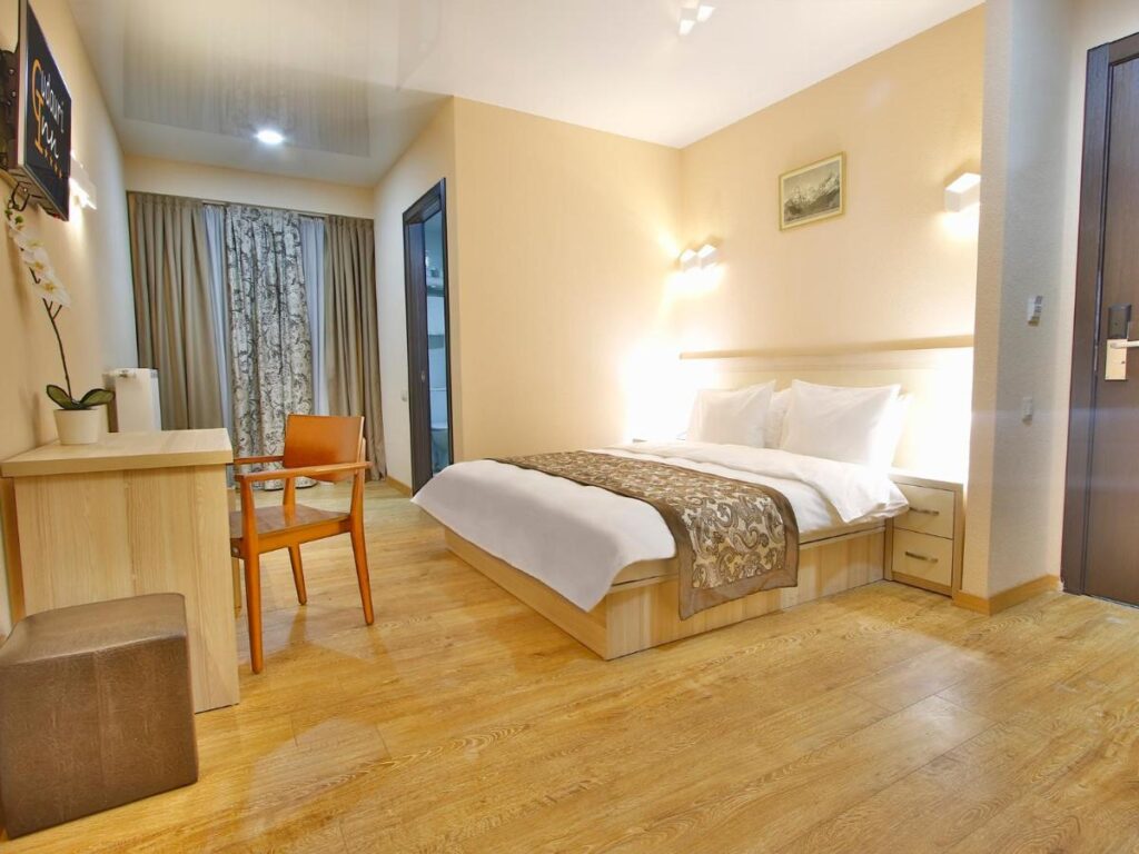 فندق جوداوري ان 4 نجوم gudauri 4