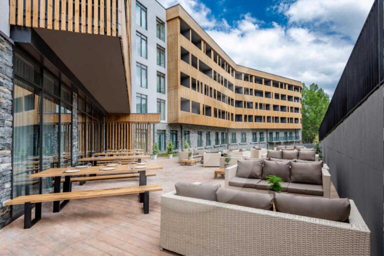 فندق-ديالوج-4-نجوم-باكورياني-(4)