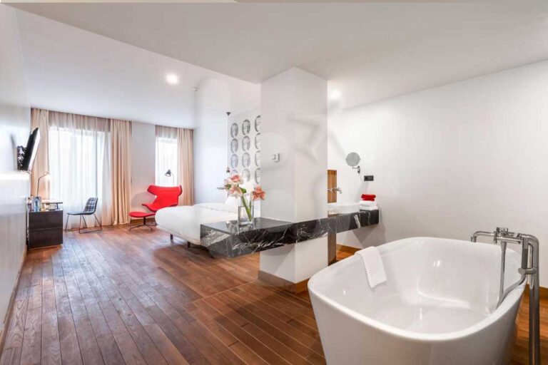 فندق-شوتا-تبليسي-4-نجوم-(8)