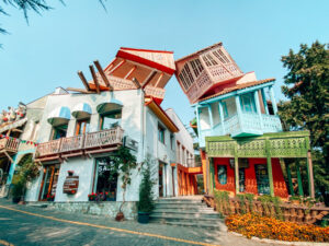 متاتسمیندا پارک تفلیس گرجستان تارگت تراول