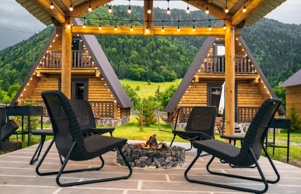 اكواخ ايكو هاوس